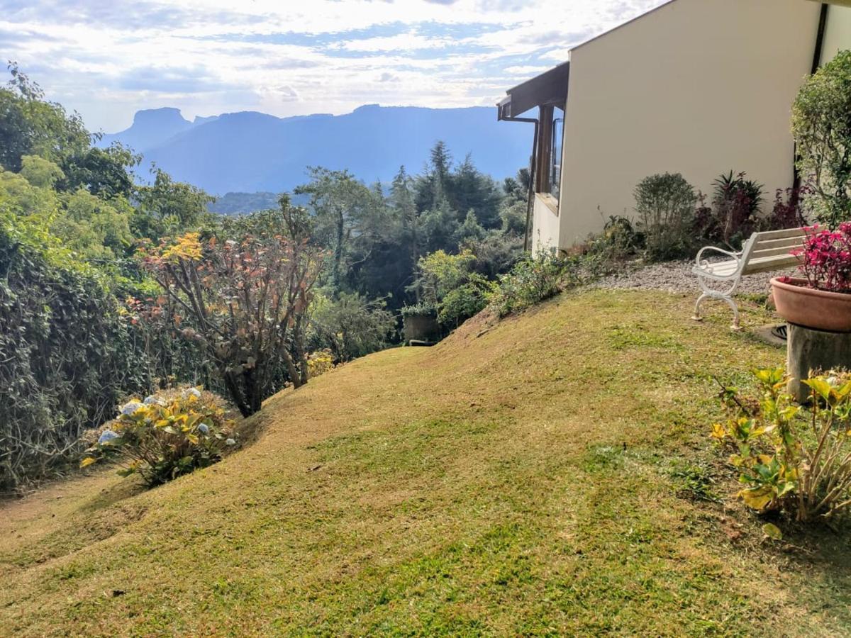 Casa De Alto Padrao Em Campos Do Jordao Villa Buitenkant foto